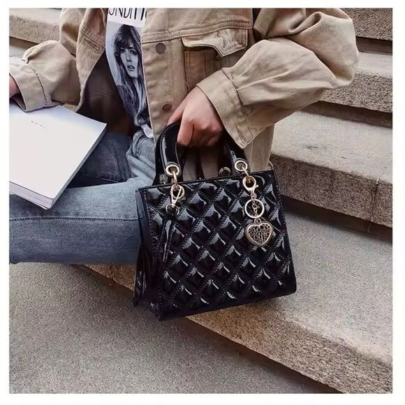 Fashion Black Patent Leather Shoulder Crossbody Handbag - Picture 2 of 5